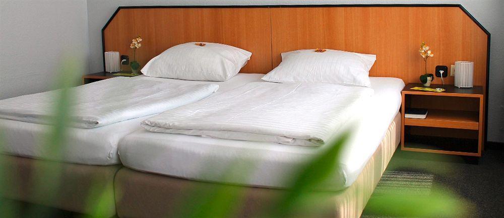 Hotel U. + Apartments Мильгейм-на-Руре Экстерьер фото