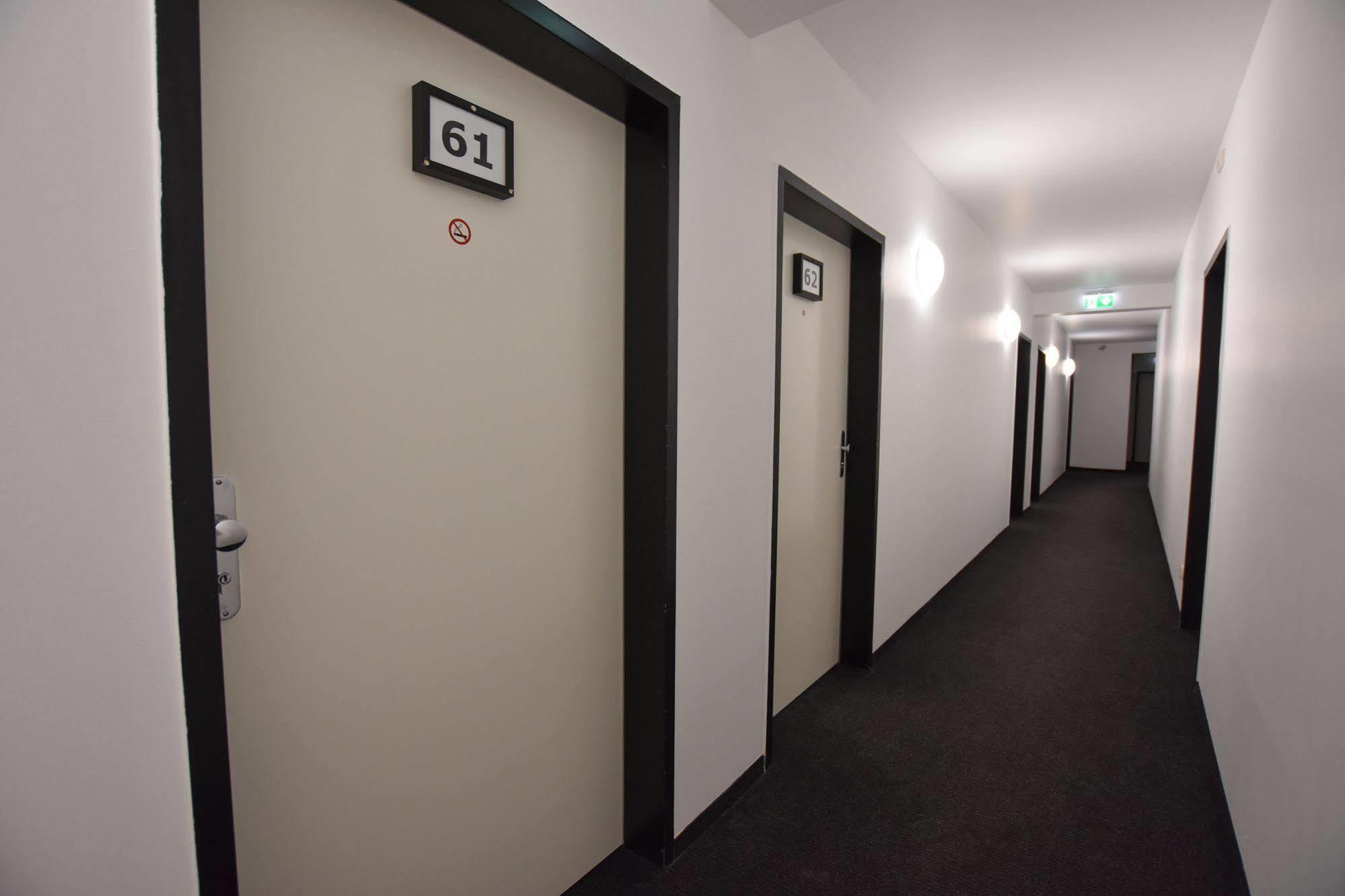Hotel U. + Apartments Мильгейм-на-Руре Экстерьер фото